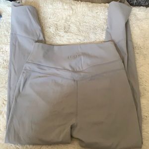 Leggings size small . Worn once . Buttery soft